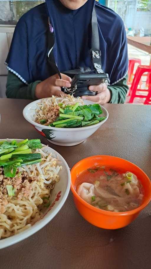 Warkop Kuningan 98 4