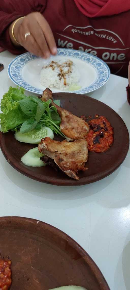 Ayam Goreng Presto Cipete 9