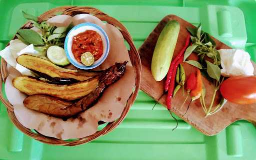 Ayam Goreng Sambal Granat 1