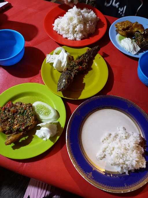 Ayam Penyet Meledak 2