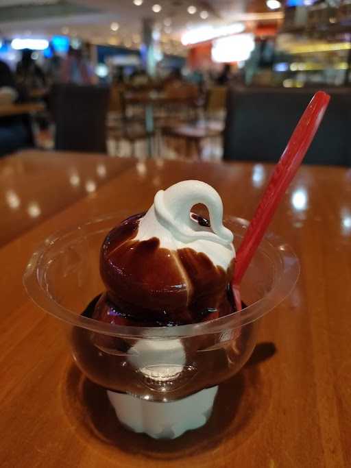 Dairy Queen Pondok Indah Mall 1 8