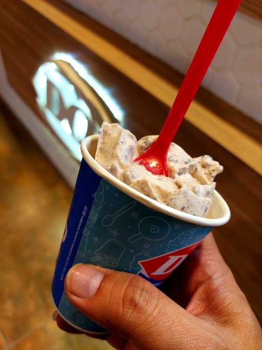 Dairy Queen Pondok Indah Mall 1 9