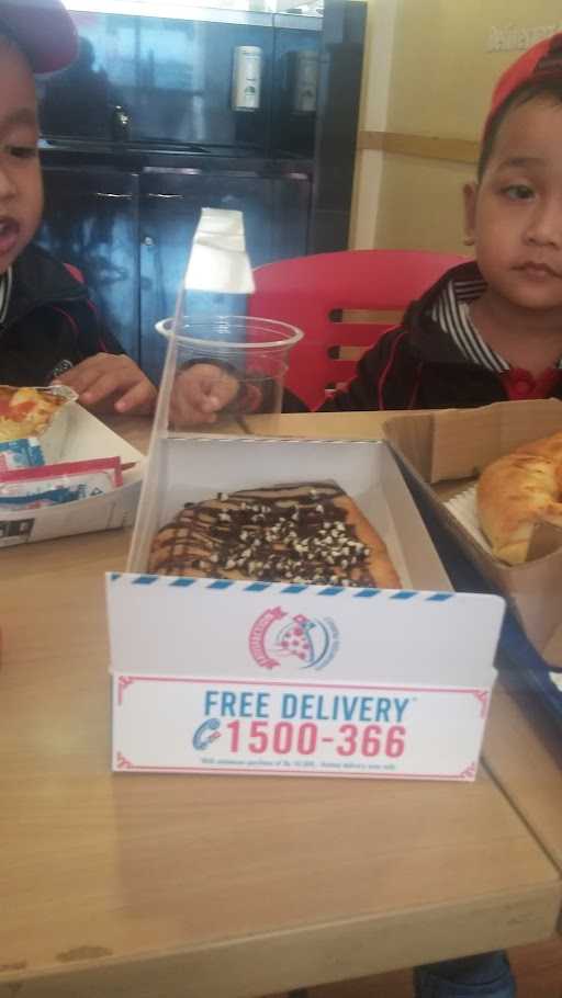 Domino'S Pizza 7