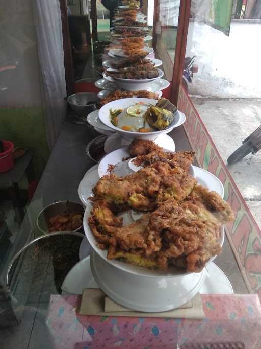 Rumah Makan Padang Diah 4