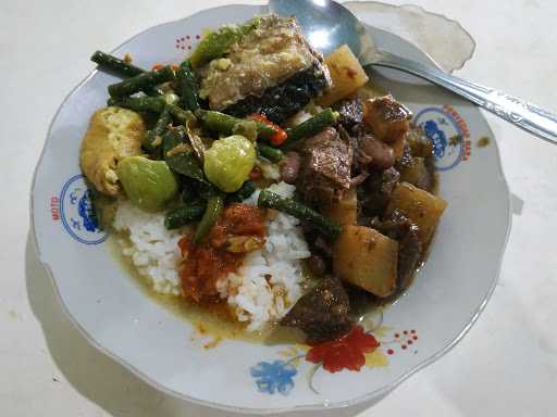 Soto Bu Hendro 1