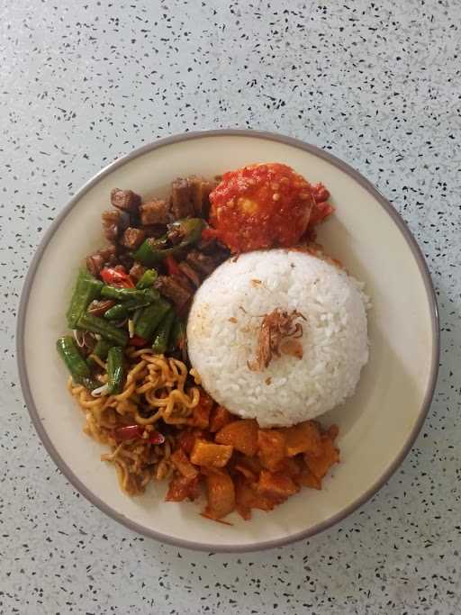 Warung Nasi Rames Bu Erni 8