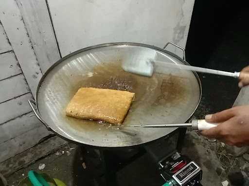 Martabak Adinda & Roti Bakar Khas Bandung 10