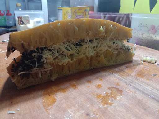 Martabak Adinda & Roti Bakar Khas Bandung 3