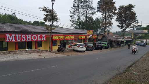 Rm. Kebon Pinus Cafe & Resto 5