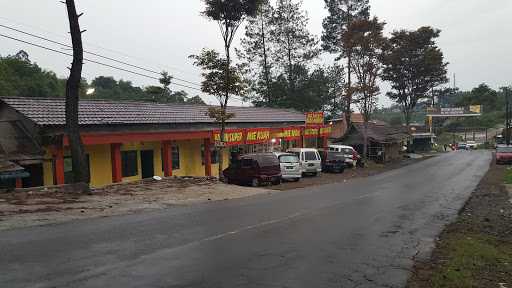 Rm. Kebon Pinus Cafe & Resto 4