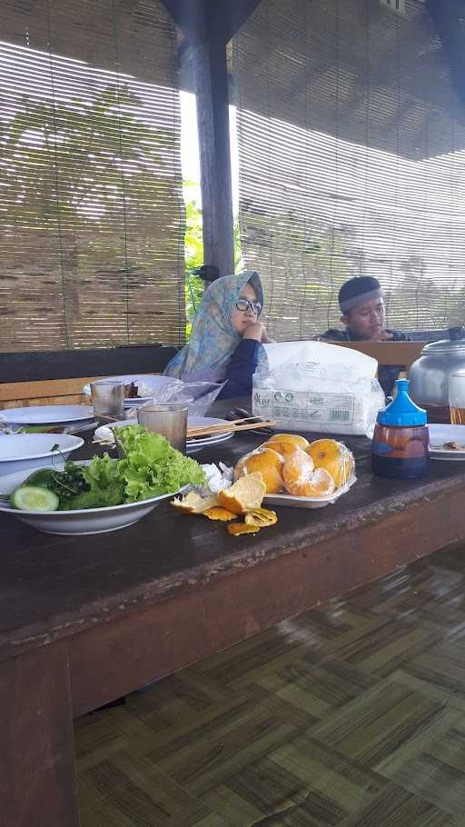 Rumah Makan Saung Abah 10