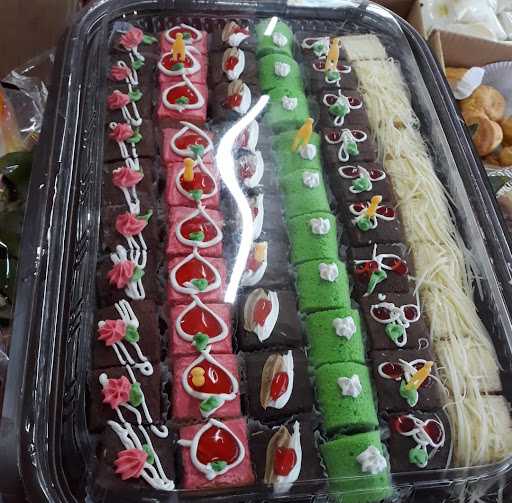 Kue Basah Ciledug 3