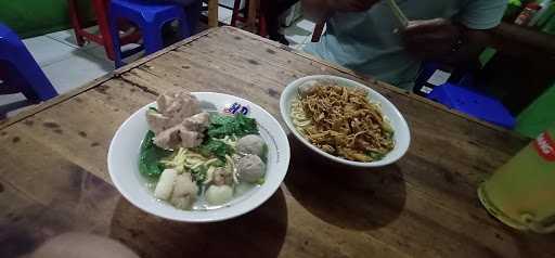 Mie Bakso Podomoro 7