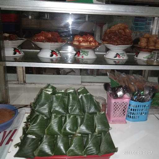 Warung Nasi Uduk Bang Upai 2