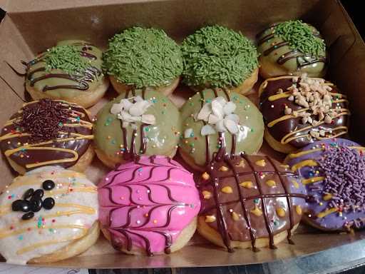 A... Ini Donat 8