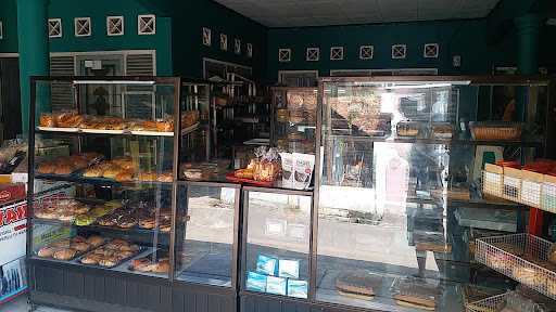 Halal Bakery 2