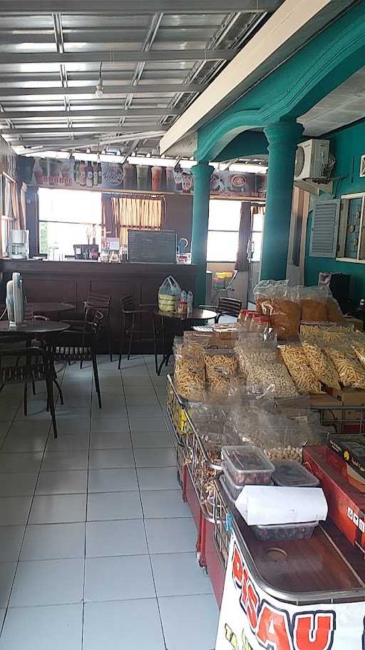 Halal Bakery 3