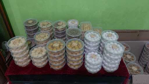 Aneka Kue Bu Dany Agnes 3