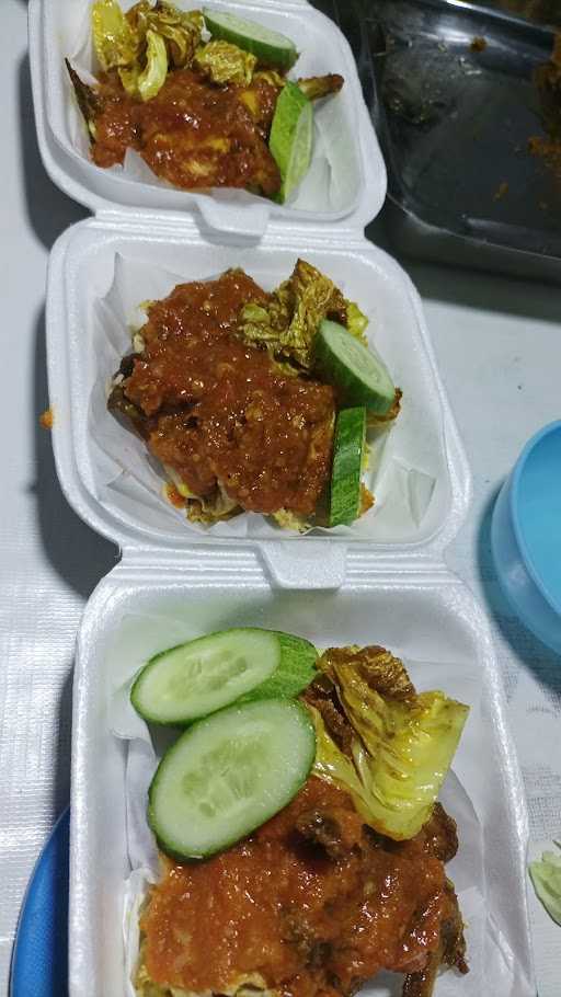 Ayam & Lele Goreng 3 Dara 3