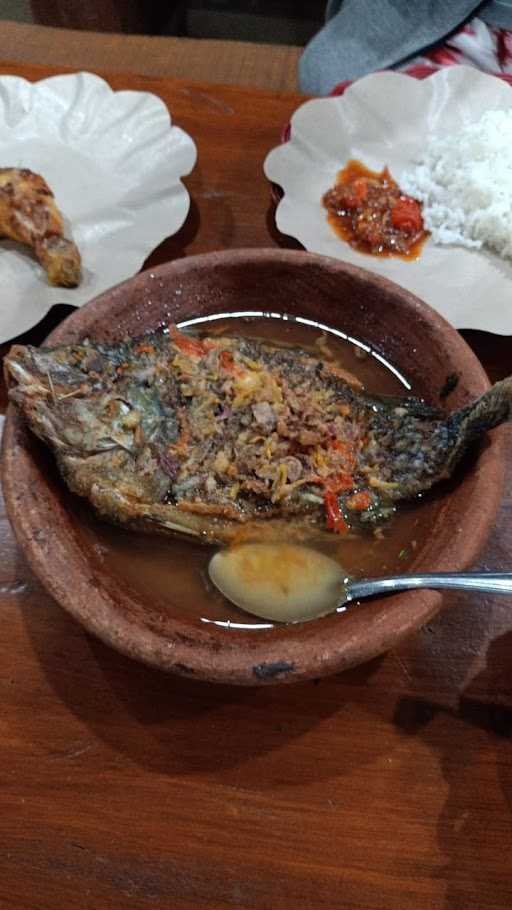 Warung Nasi Bentang Kameumeut 3