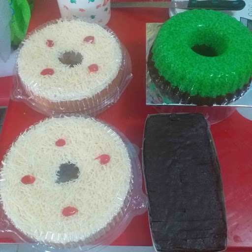 Dewi Cake & Cookies 10