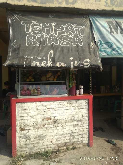 Kedai Jus  Tempat Biasa  4