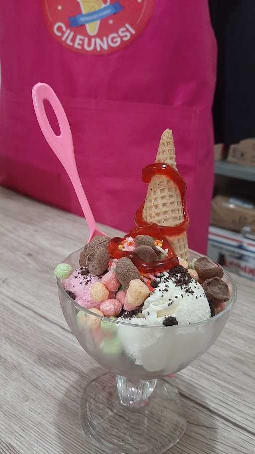 Rumah Ice Cream Cileungsi 9