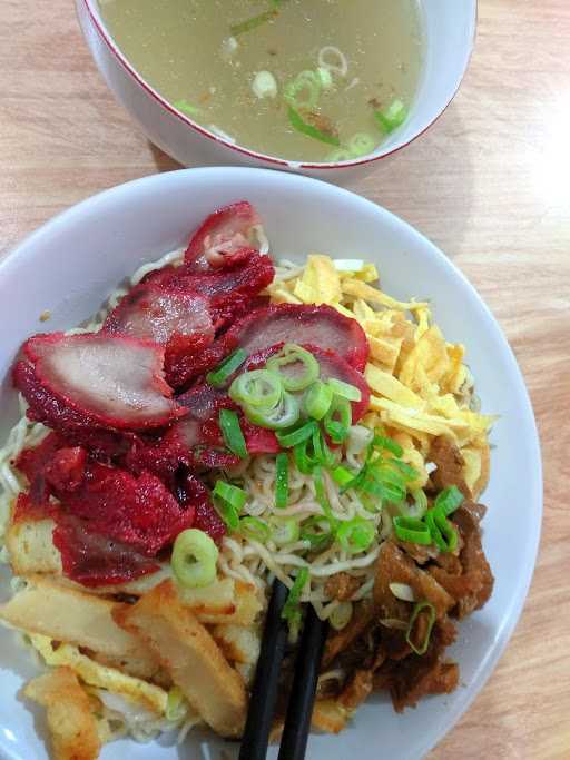 Bakmi Singkawang Hoki 1