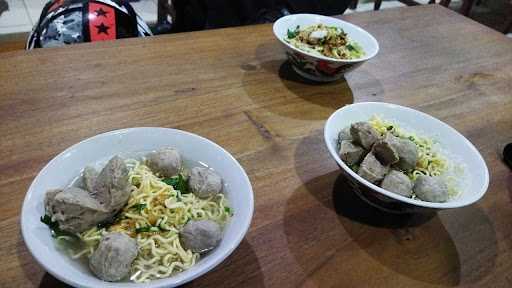 Bakso & Mie Ayam Goyang Lidah 4