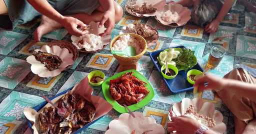 Rumah Makan Family 5