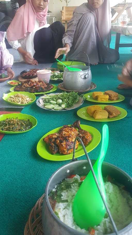 Rumah Makan Pa Ageung 4