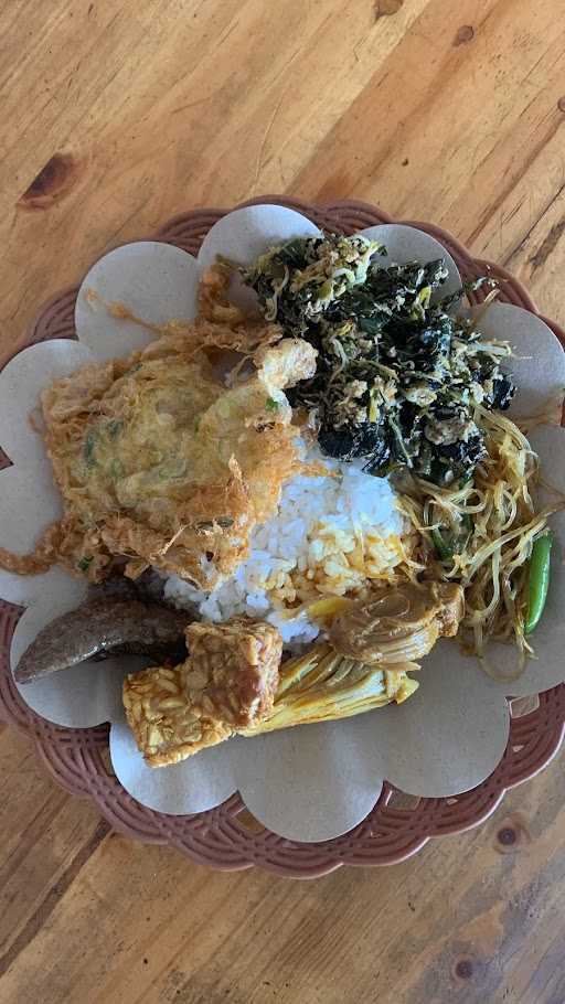 Nasi Jamblang & Empal Gentong Abah Oji 10