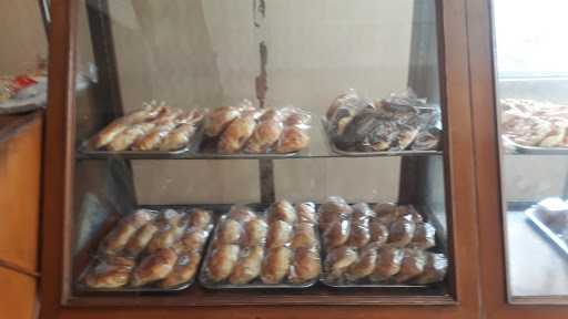 Swislan Bakery 1