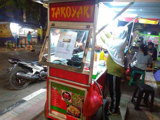 Zie Takoyaki Dan Salad Buah 8