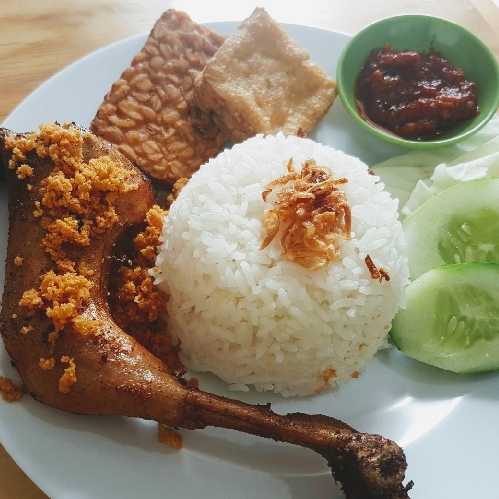 Ayam Goreng Pemenang 9