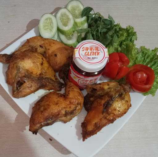 Dapur Bu Wido. Ayam Goreng Tulang Lunak , Sambal Gledek 4