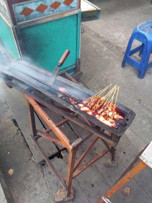 Warung Sate Madura Pak Holil 8