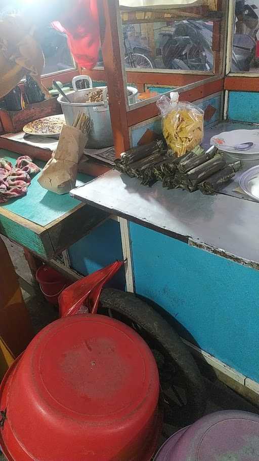 Warung Sate Madura Pak Holil 4