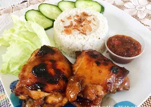 Iki Ayam Penyet - Sukamaju 3