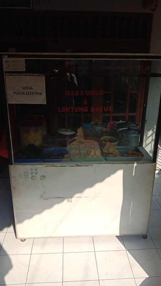 Nasi Uduk Bu Tum 2