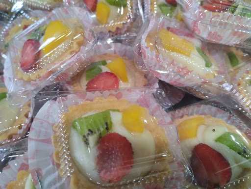 Mba Rin Cake & Bakery Cilongok 10