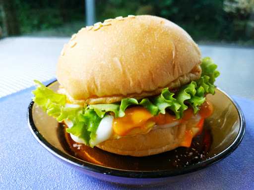 Lembayunglangit Burger & Rotibakar 7