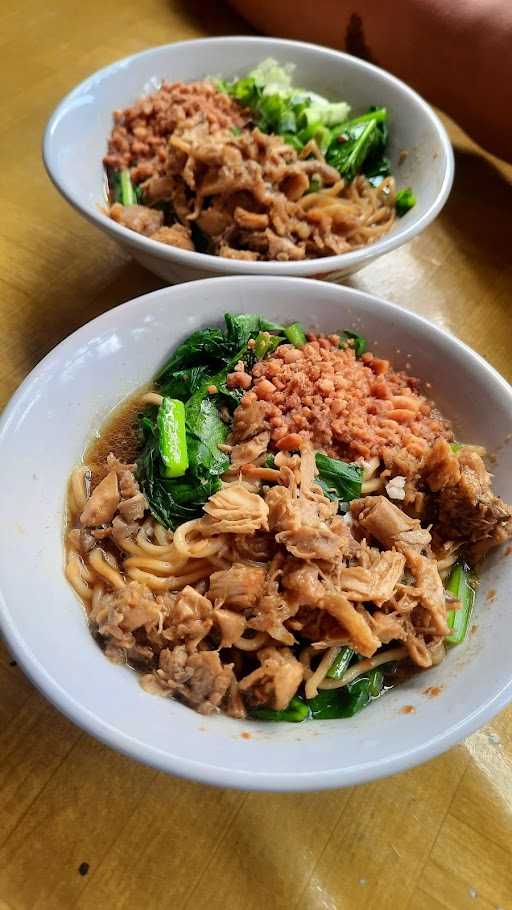 Mie Ayam Dan Bakso Iban 5