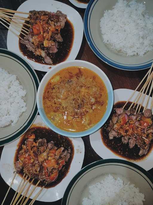 Sate, Gulai Kambing & Nasi Goreng Dowel 2