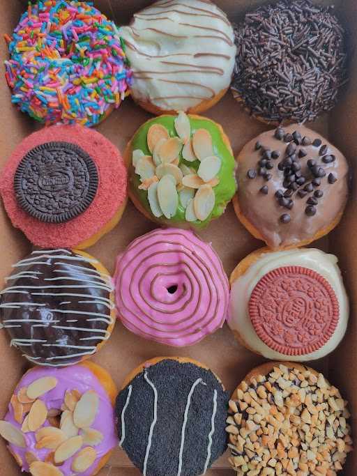 Sweety Donuts & Food 6