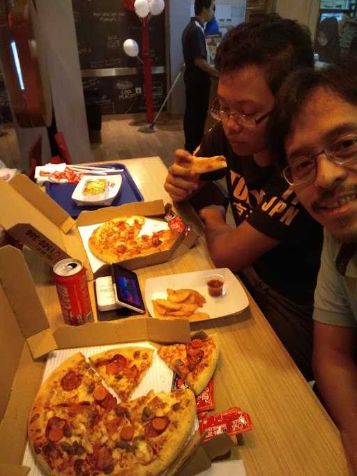 Domino'S Pizza 9