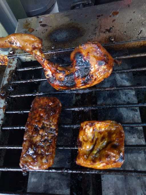 Ayam Bakar Kacalada Gunung Batu 3