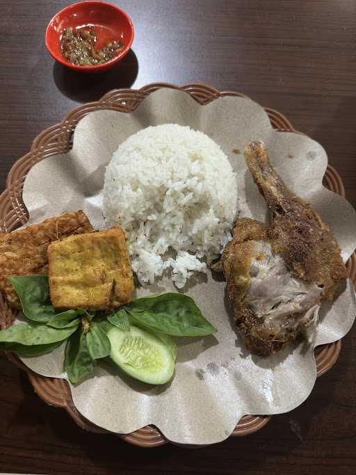 Ayam Geprek Bang Dor 7