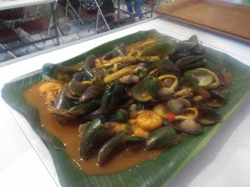 Dinar Seafood Resto 5