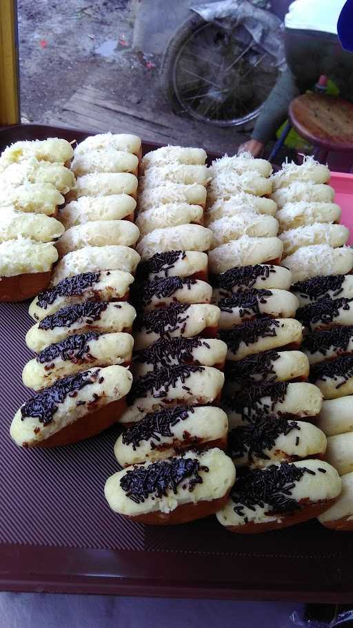 Kue Pukis Dan Carabika Raisaka (Contong) 4